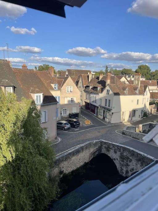 Apartament Duplex Bord De L'Eure - Parking Inclus - Jolie Vue Sur La Cathedrale Chartres Zewnętrze zdjęcie