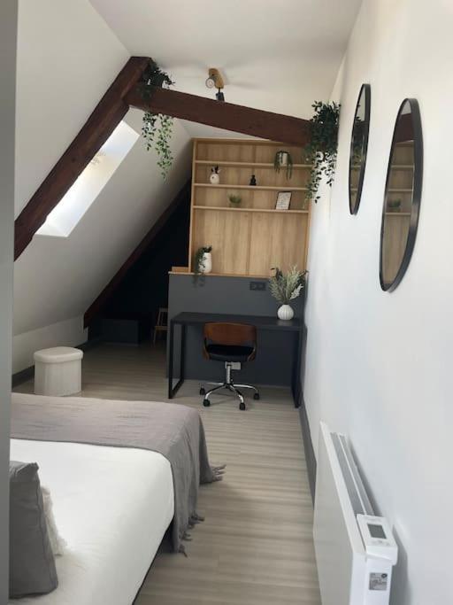 Apartament Duplex Bord De L'Eure - Parking Inclus - Jolie Vue Sur La Cathedrale Chartres Zewnętrze zdjęcie