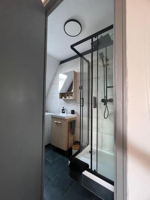 Apartament Duplex Bord De L'Eure - Parking Inclus - Jolie Vue Sur La Cathedrale Chartres Zewnętrze zdjęcie