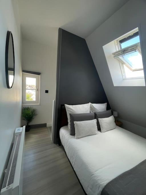 Apartament Duplex Bord De L'Eure - Parking Inclus - Jolie Vue Sur La Cathedrale Chartres Zewnętrze zdjęcie